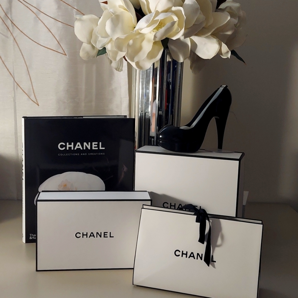 Chanel boxes